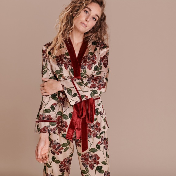 LILIA Pyjama Oberteil in 203beig