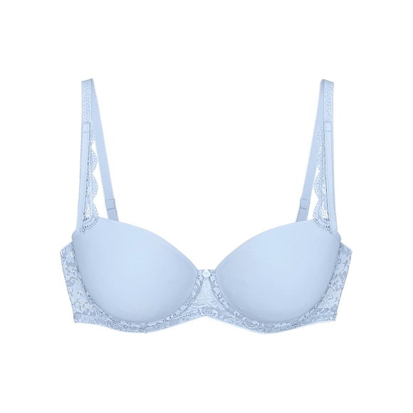 Triumph T-Shirt-BH »Amourette«, Stretch-Spitze, glatte Cups, atmungsaktiv, leicht, feminin
