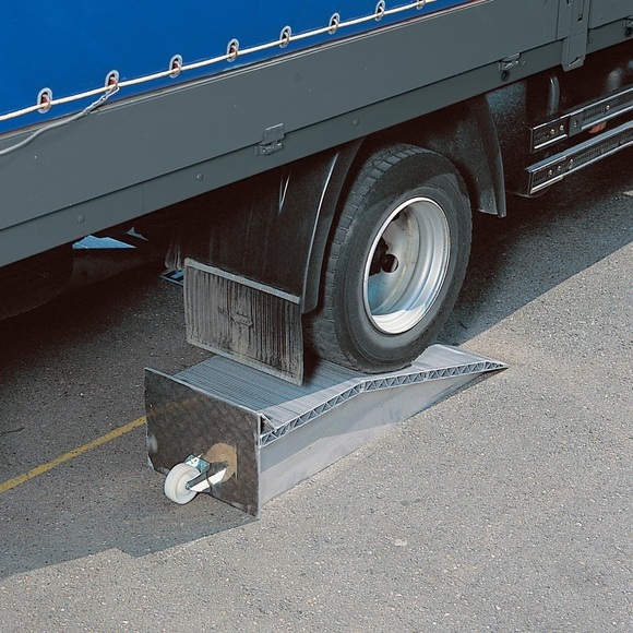Alu-Auffahrkeile, Tragkraft 12.000 kg/Paar, HxBxL 290 x 500 x 1.440 mm