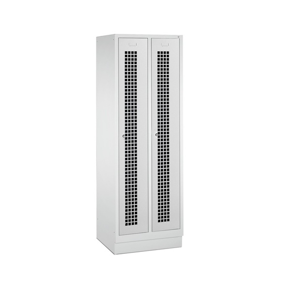 C+P Garderobenschrank Classic mit Sockel, Lochfeld + Zylinderschloss, 2 Abteile, HxBxT 1.800 x 610 x 500 mm
