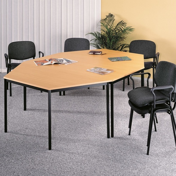 Konferenztisch Klassic, Trapez mit Quadratrohr, BxT 1.600 x 690 mm, schwarz