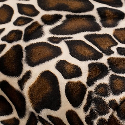 Fellimitat Giraffe
