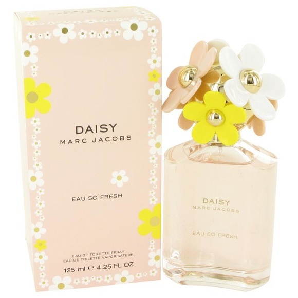 Daisy Eau So Fresh by Marc Jacobs Eau de Toilette Spray 125 ml