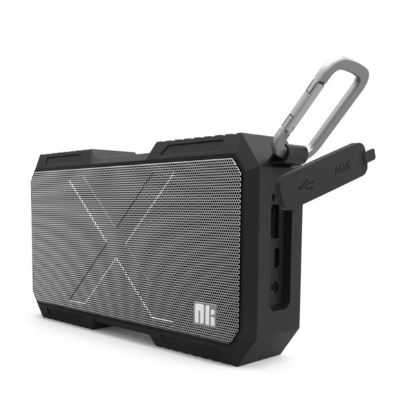 Nillkin - Bluetooth CSR 4.0 Outdoor Lautsprecher mit Power Bank (5200mAh) Spritzwassergeschützt + Aux-In Anschluss (IPX4) - Schwarz