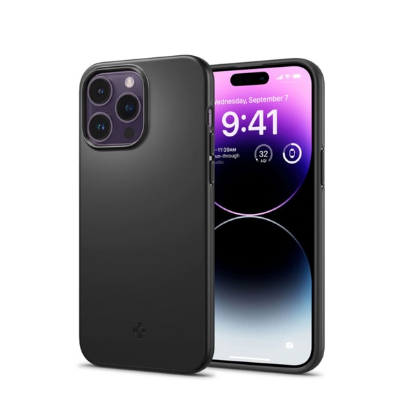 Spigen - iPhone 14 Pro Thin Fit Case Hülle (ACS04780) - Schwarz