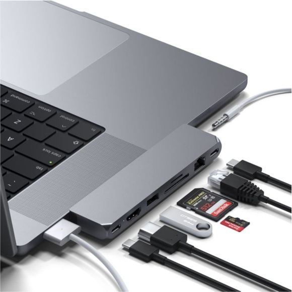 Satechi Dual Usb-C Pro Hub Max Adapter