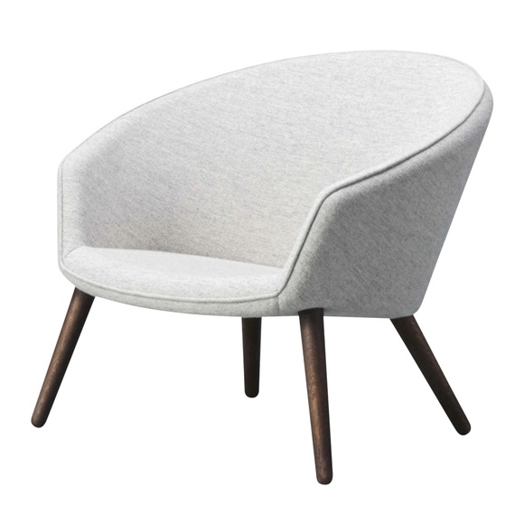 Ditzel Lounge Chair Stoff-Sessel, Bezug stoff remix3 - 733 blue, Beine walnuss lackiert