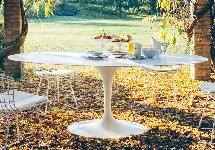 Knoll International Saarinen Esstisch, oval (Outdoor)