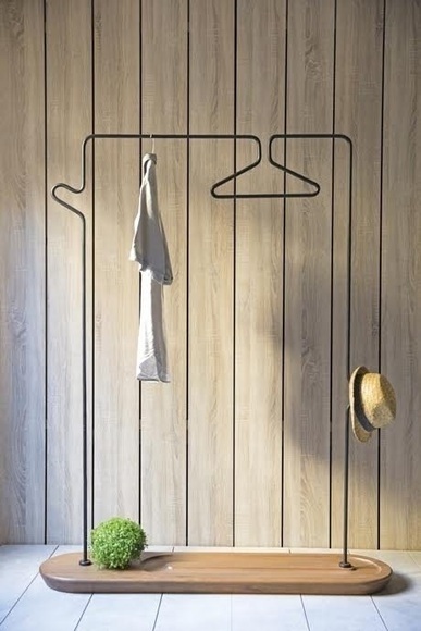 Kann Design Pend Valet Stand