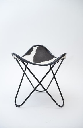 Manufaktur Plus Hocker Kuhfell - Hardoy Butterfly Chair