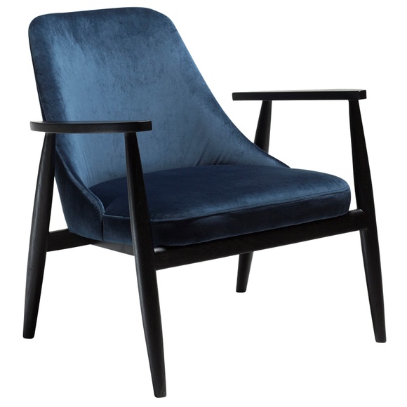 Dan-Form SAGA lounge chair Midnight blue velvet with black stained ash legs