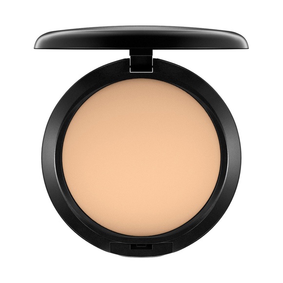 MAC Studio Fix Powder + Foundation C4 Studio Fix Powder + Foundation 15g