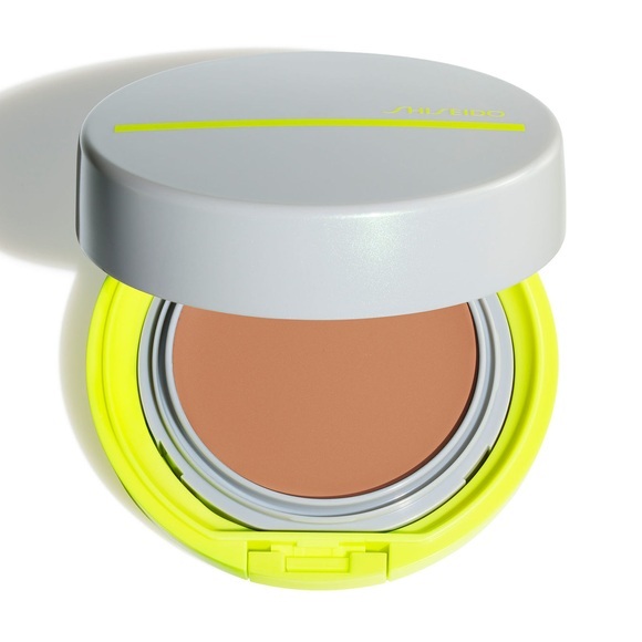 Shiseido Sun Sports NEW SPORTS BB Compact Very Dark SPF50+