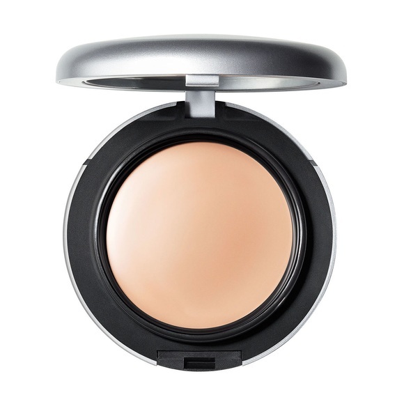 Studio Tech Fix - Cream-To-Powder Foundation NC10