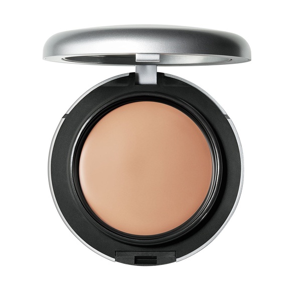 Studio Tech Fix - Cream-To-Powder Foundation NW10