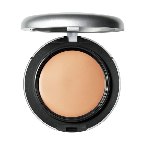 Studio Tech Fix - Cream-To-Powder Foundation NW15