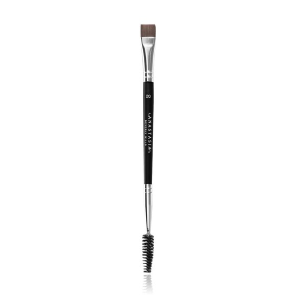 Anastasia Beverly Hills Brush #20 ONE Size