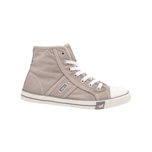 Mustang Shoes Sneaker, mit Label in der Laufsohle