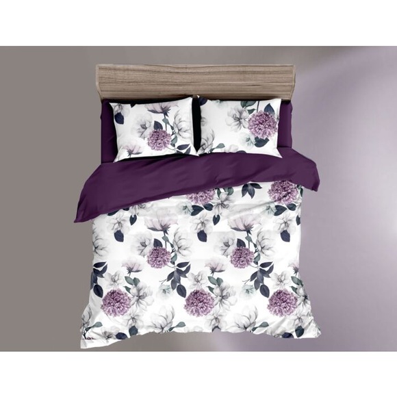 Bettwäsche mit floralem Muster in weiss und violett