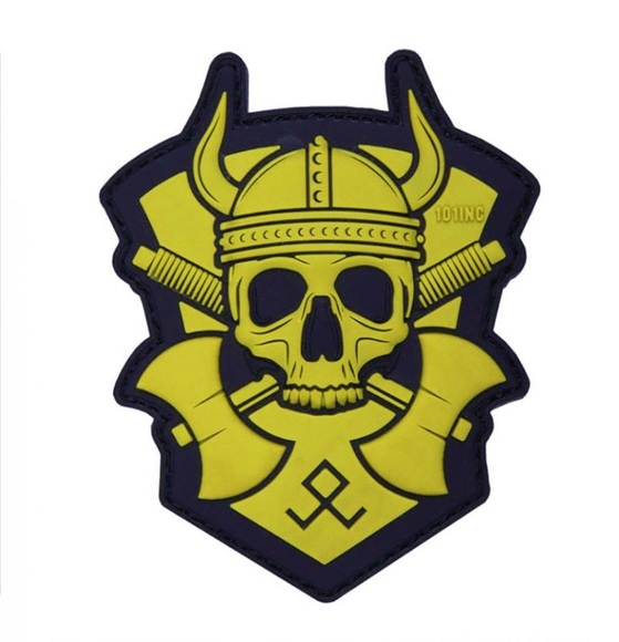 Klettabzeichen Viking mit Axt - desert