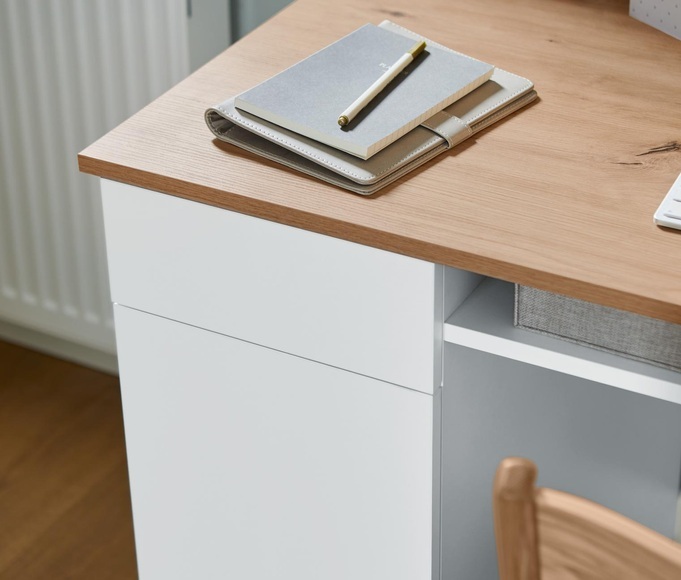 Schreibtisch mit Schublade