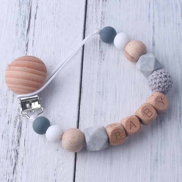 Personalized Baby Name Beech Wood Chew Beads Pacifier Clips Dummy Chain Holder Cute Soother Chains Baby Teething Toy Baby Chew
