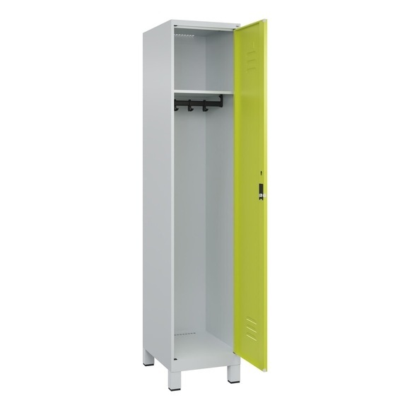 C+P Spind Classic PLUS, Füsse, 1 Abteil, HxBxT 1.950 x 400 x 500 mm, lichtgrau, clowngrün, Zylinderschloss, ohne Mitteltrennwand