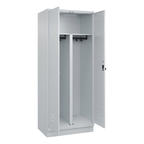 C+P PSA Doppel-Spind Classic PLUS, Sockel, 2 Abteile, HxBxT 1.950 x 800 x 500 mm, lichtgrau, lichtgrau, für Vorhängeschloss