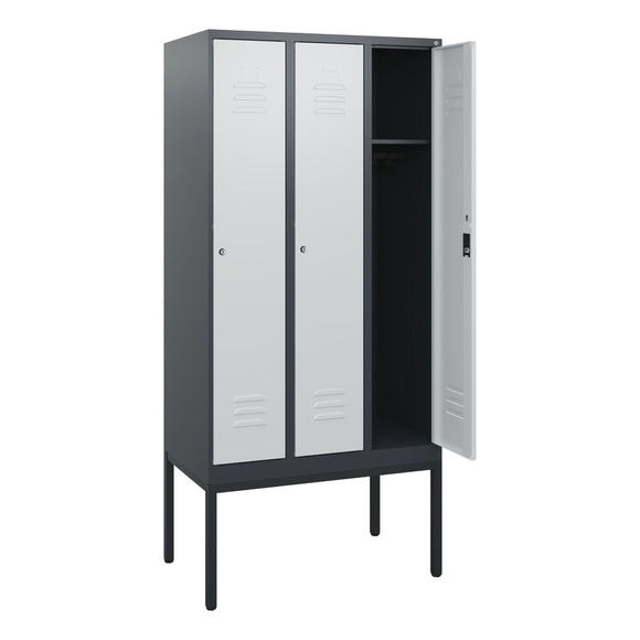 C+P Spind Classic PLUS, Gestell, 3 Abteile, HxBxT 1.950 x 900 x 500 mm, anthrazitgrau, lichtgrau, Zylinderschloss, ohne Mitteltrennwand