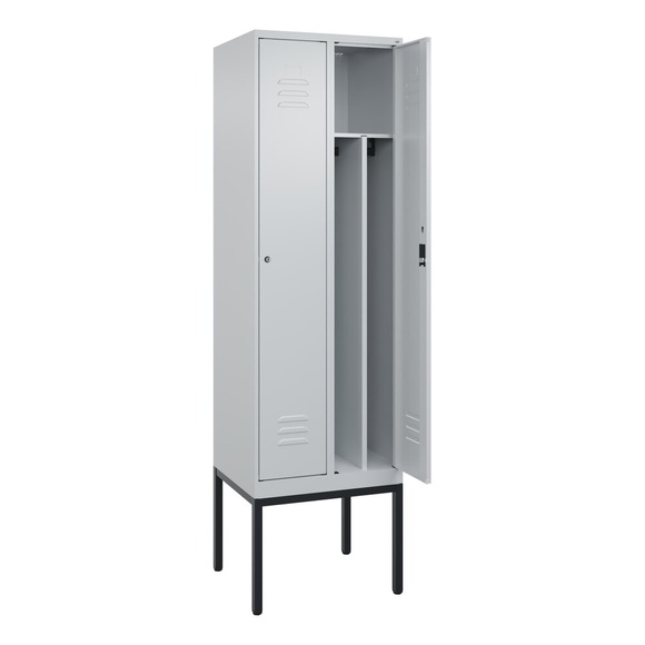 C+P Spind Classic PLUS, Gestell, 2 Abteile, HxBxT 2.120 x 600 x 500 mm, lichtgrau, lichtgrau, Zylinderschloss, mit Mitteltrennwand