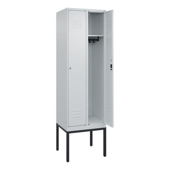 C+P Spind Classic PLUS, Gestell, 2 Abteile, HxBxT 2.120 x 600 x 500 mm, lichtgrau, lichtgrau, Zylinderschloss, ohne Mitteltrennwand