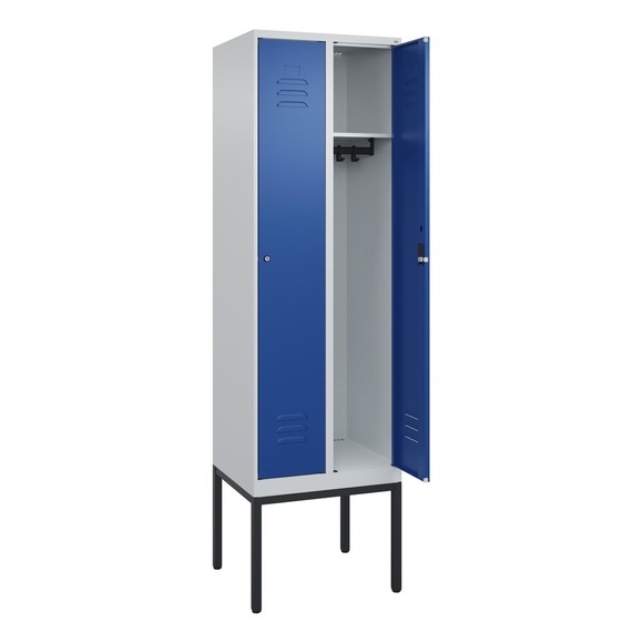 C+P Spind Classic PLUS, Gestell, 2 Abteile, HxBxT 2.120 x 600 x 500 mm, lichtgrau, enzianblau, Zylinderschloss, ohne Mitteltrennwand