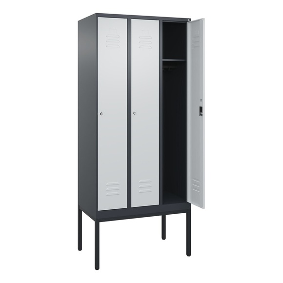 C+P Spind Classic PLUS, Gestell, 3 Abteile, HxBxT 2.120 x 900 x 500 mm, anthrazitgrau, lichtgrau, Zylinderschloss, ohne Mitteltrennwand