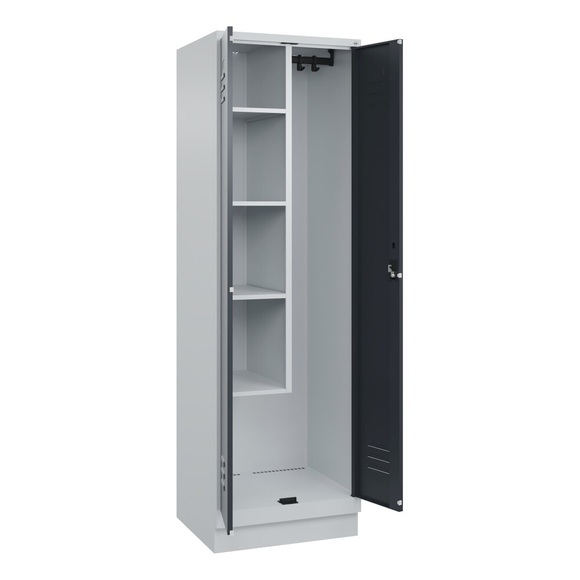C+P Putzmittelspind Classic PLUS, 1 Abteil, Trennwand mittig, verkürzt, lichtgrau / grau, B 600 mm, mit Bodensockel, Zylinderschloss