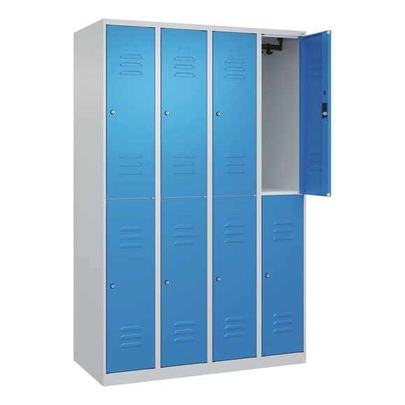 C+P Doppelstock-Spind Classic PLUS, 4 Abteile, lichtgrau / lichtblau, HxB 1850 x 1200 mm, mit Bodengleitern, Zylinderschloss