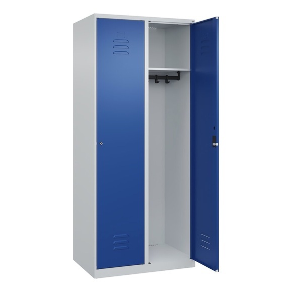 C+P Spind Classic PLUS, 2 Abteile, lichtgrau / enzianblau, B 800 mm, mit Bodengleitern, Zylinderschloss