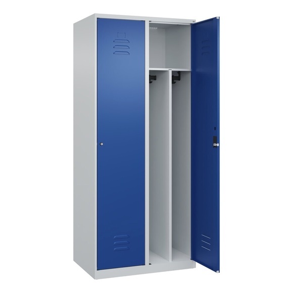 C+P Spind Classic PLUS, 2 Abteile, lichtgrau / enzianblau, B 800 mm, mit Bodengleitern, Zylinderschloss, Trennwand mittig