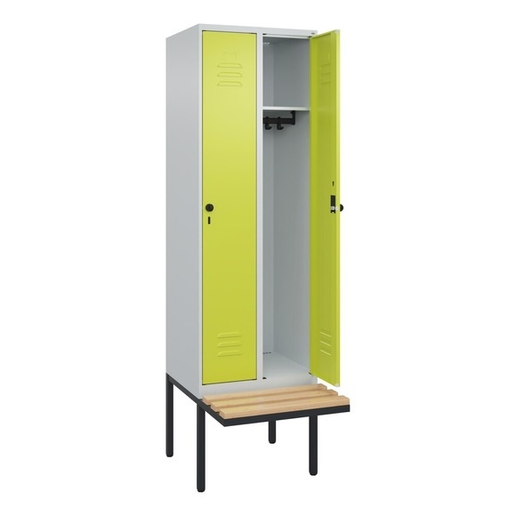 C+P Spind Classic PLUS, 2 Abteile, HxBxT 2.120 x 600 x 815 mm, für Vorhängeschloss, auskragende Bank aus Buche, lichtgrau, clowngrün