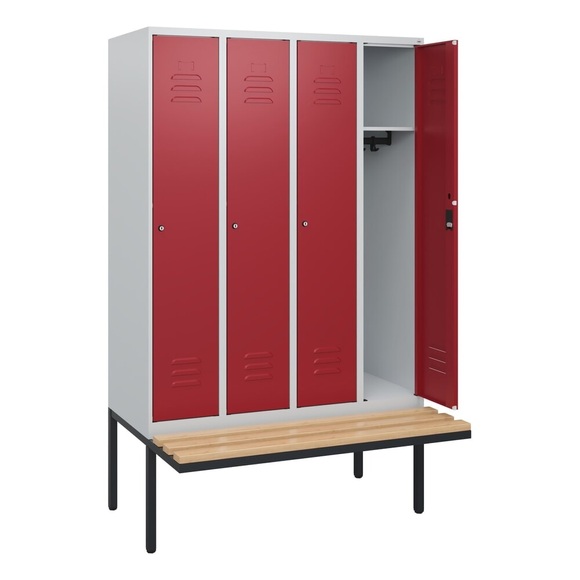 C+P Spind Classic PLUS, 4 Abteile, HxBxT 1.950 x 1.200 x 815 mm, Zylinderschloss, auskragende Bank aus Buche, lichtgrau, rubinrot
