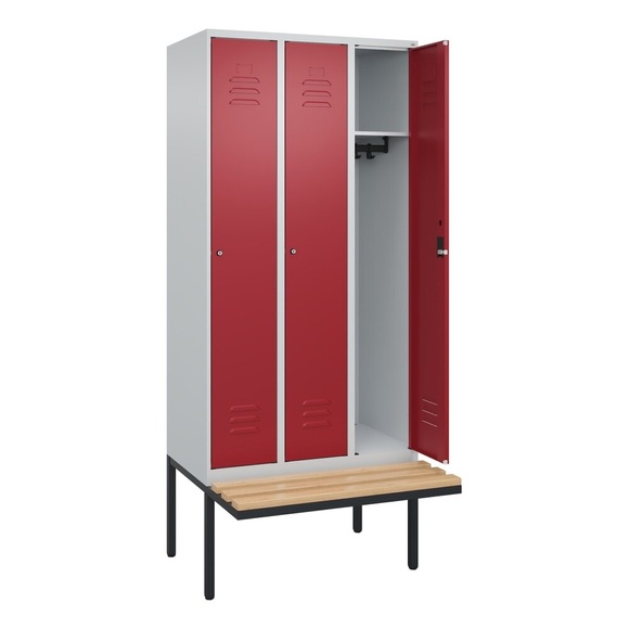 C+P Spind Classic PLUS, 3 Abteile, HxBxT 2.120 x 900 x 815 mm, Zylinderschloss, auskragende Bank aus Buche, lichtgrau, rubinrot