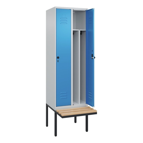 C+P Spind Classic PLUS Sitzbank, 2 Abteile, mittig, lichtgrau / lichtblau, B 600 mm, Sicherheits-Drehriegel, auskragend, Buche-Hartholz