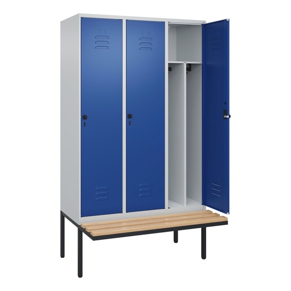 C+P Spind Classic PLUS Sitzbank, 3 Abteile, mittig, lichtgrau / enzianblau, B 1200 mm, Sicherheits-Drehriegel, auskragend, Buche-Hartholz