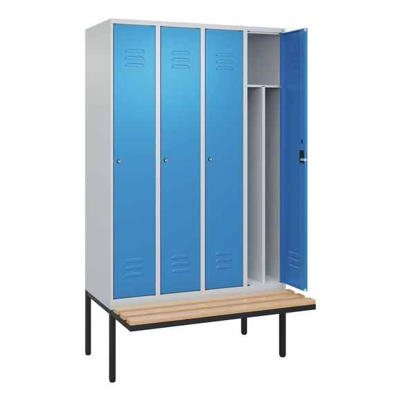 C+P Spind Classic PLUS Sitzbank, 4 Abteile, mittig, lichtgrau / lichtblau, B 1200 mm, Zylinderschloss, auskragend, Buche-Hartholz