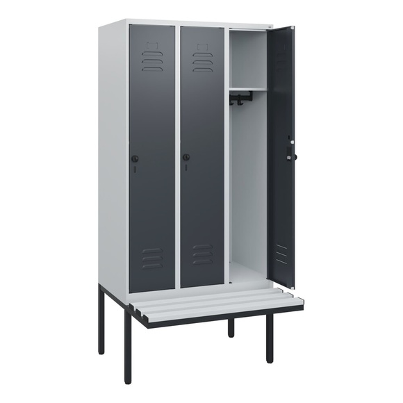 C+P Spind Classic PLUS, 3 Abteile, HxBxT 1.950 x 900 x 815 mm, für Vorhängeschloss, auskragende Bank aus Kunststoff, lichtgrau, anthrazitgrau
