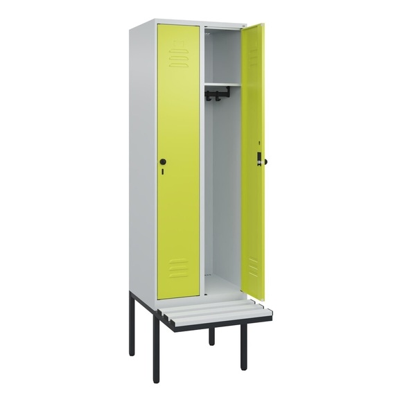 C+P Spind Classic PLUS, 2 Abteile, HxBxT 2.120 x 600 x 815 mm, für Vorhängeschloss, auskragende Bank aus Kunststoff, lichtgrau, clowngrün