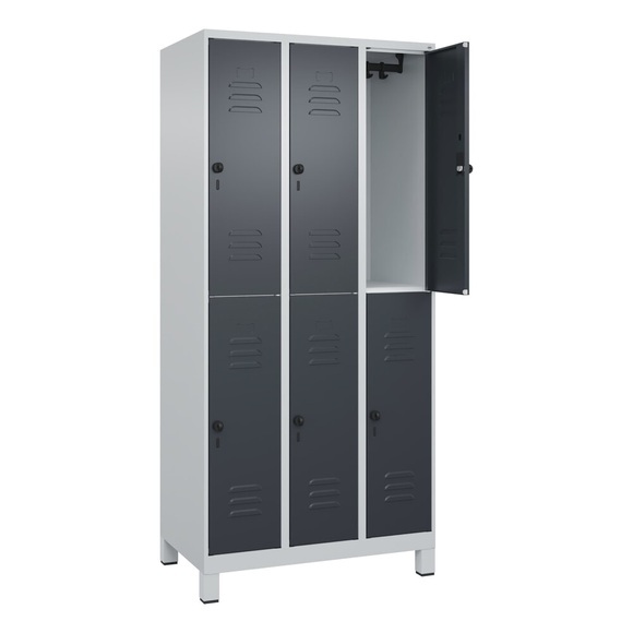 C+P Doppelstock-Spind Classic PLUS, 3 Abteile, lichtgrau / grau, HxB 1950 x 900 mm, mit Füßen, Drehriegel