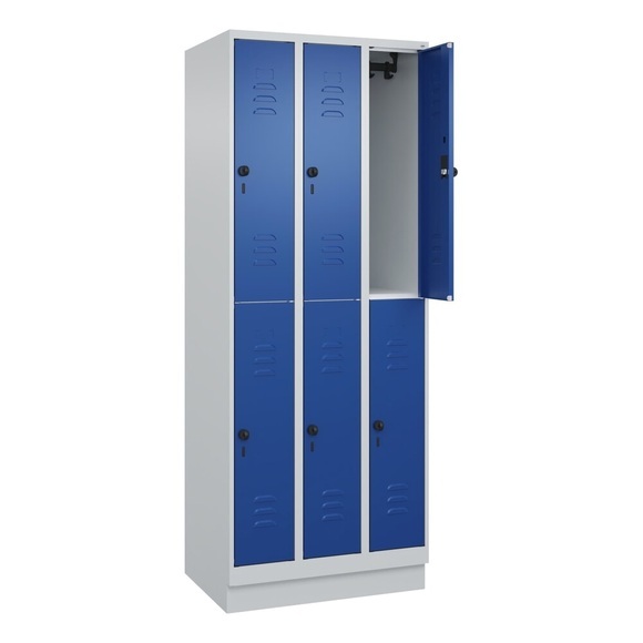 C+P Doppelstock-Spind Classic PLUS, Sockel, 3 Abteile, HxBxT 1.950 x 750 x 500 mm, lichtgrau, enzianblau, 6 Fächer, für Vorhängeschloss