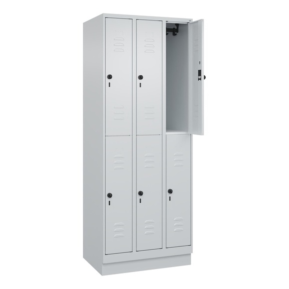 C+P Doppelstock-Spind Classic PLUS, Sockel, 3 Abteile, HxBxT 1.950 x 750 x 500 mm, lichtgrau, lichtgrau, 6 Fächer, für Vorhängeschloss