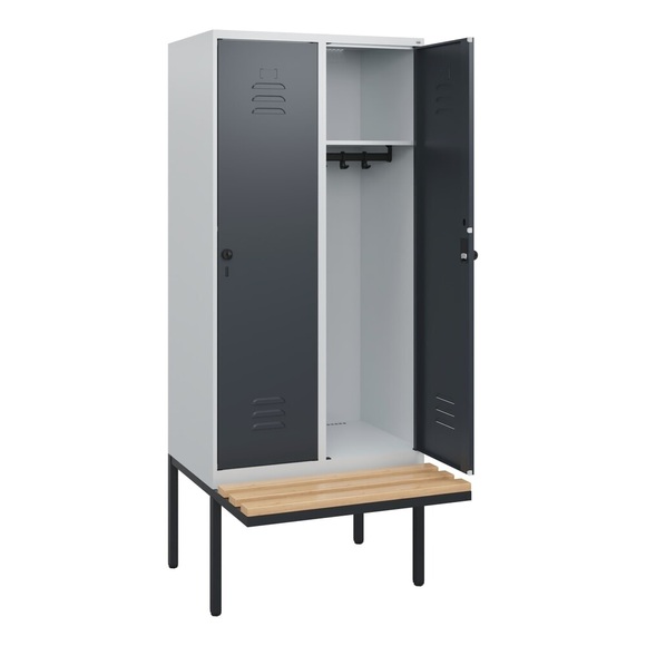 C+P Spind Classic PLUS, 2 Abteile, HxBxT 1.950 x 800 x 815 mm, für Vorhängeschloss, auskragende Bank aus Buche, lichtgrau, anthrazitgrau