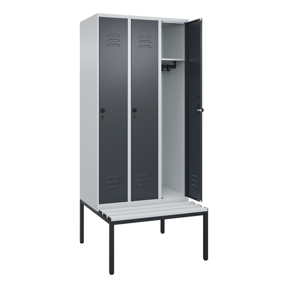 C+P Spind Classic PLUS Sitzbank, 3 Abteile, lichtgrau / grau, B 900 mm, Sicherheits-Drehriegel, untergebaut, Kunststoff